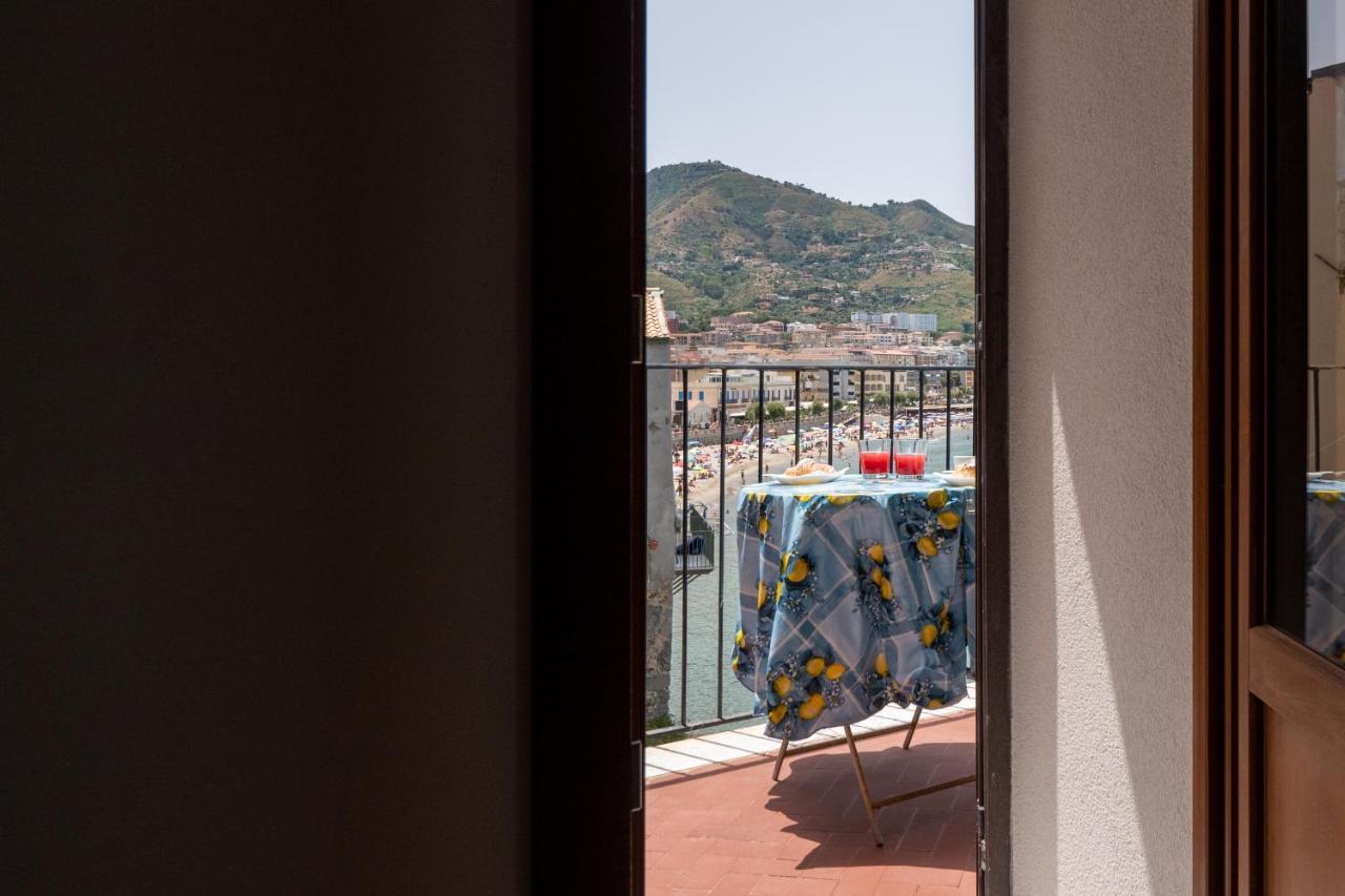 Lavatoioflats Casa Sul Mare E Sul Lavatoio Medievale A Cefalu Exterior photo